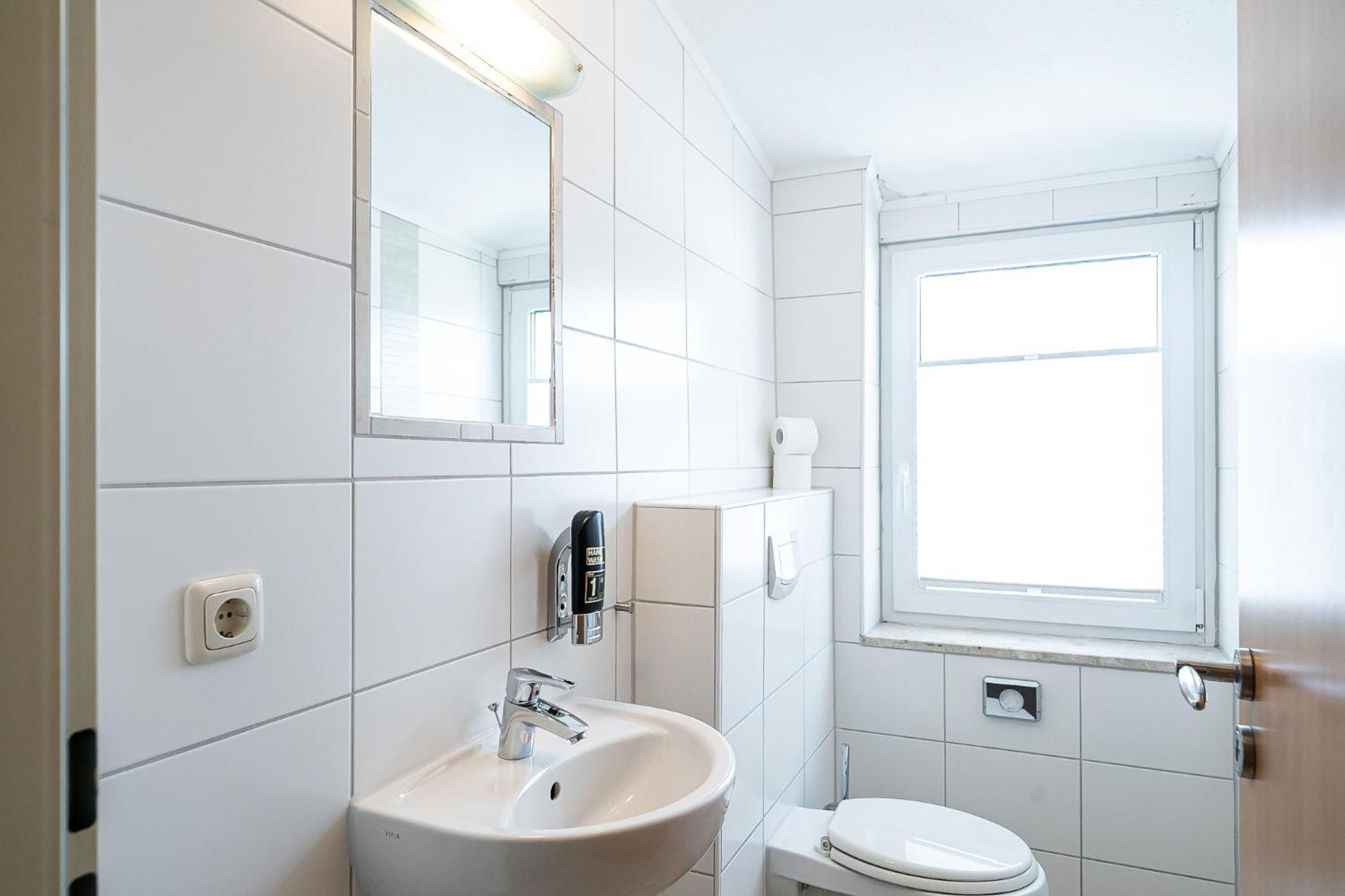 Sleepbeeone Wilhelmshaven Otel Dış mekan fotoğraf