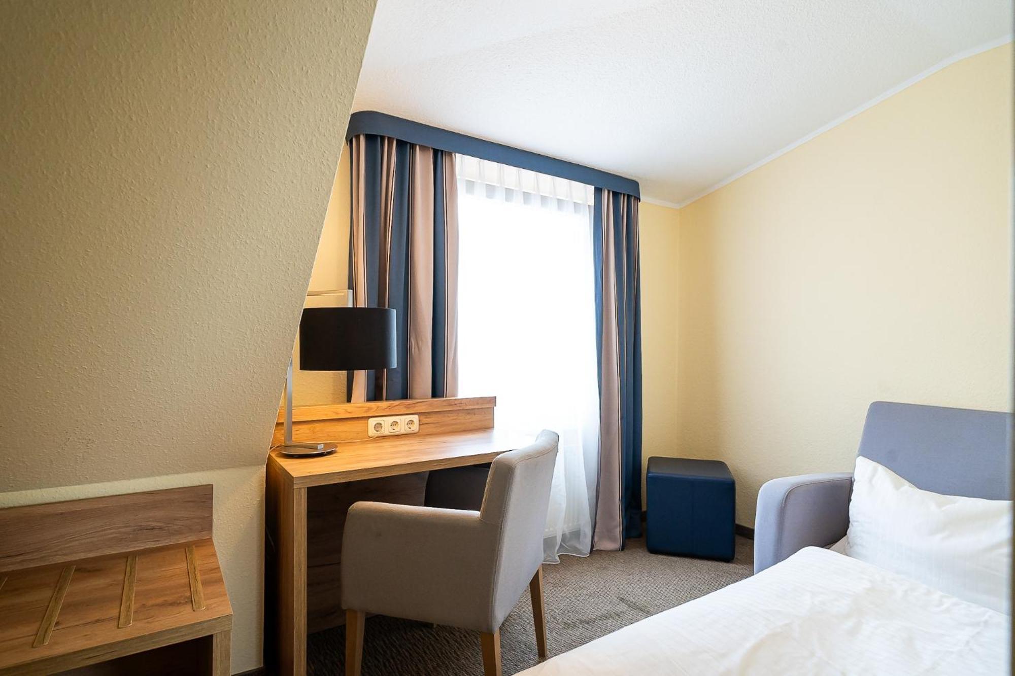 Sleepbeeone Wilhelmshaven Otel Dış mekan fotoğraf
