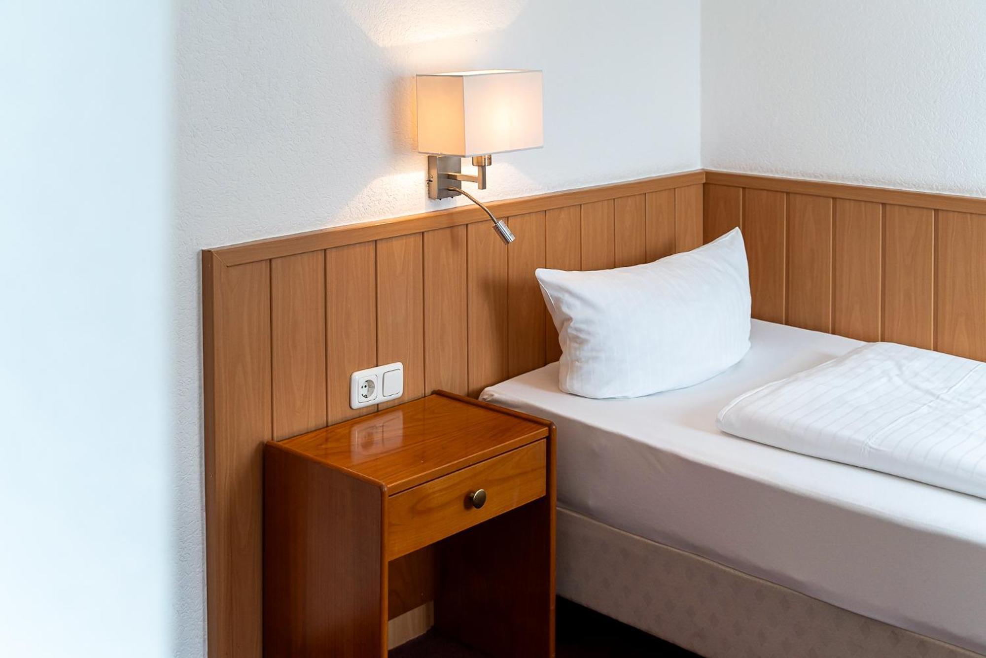 Sleepbeeone Wilhelmshaven Otel Dış mekan fotoğraf