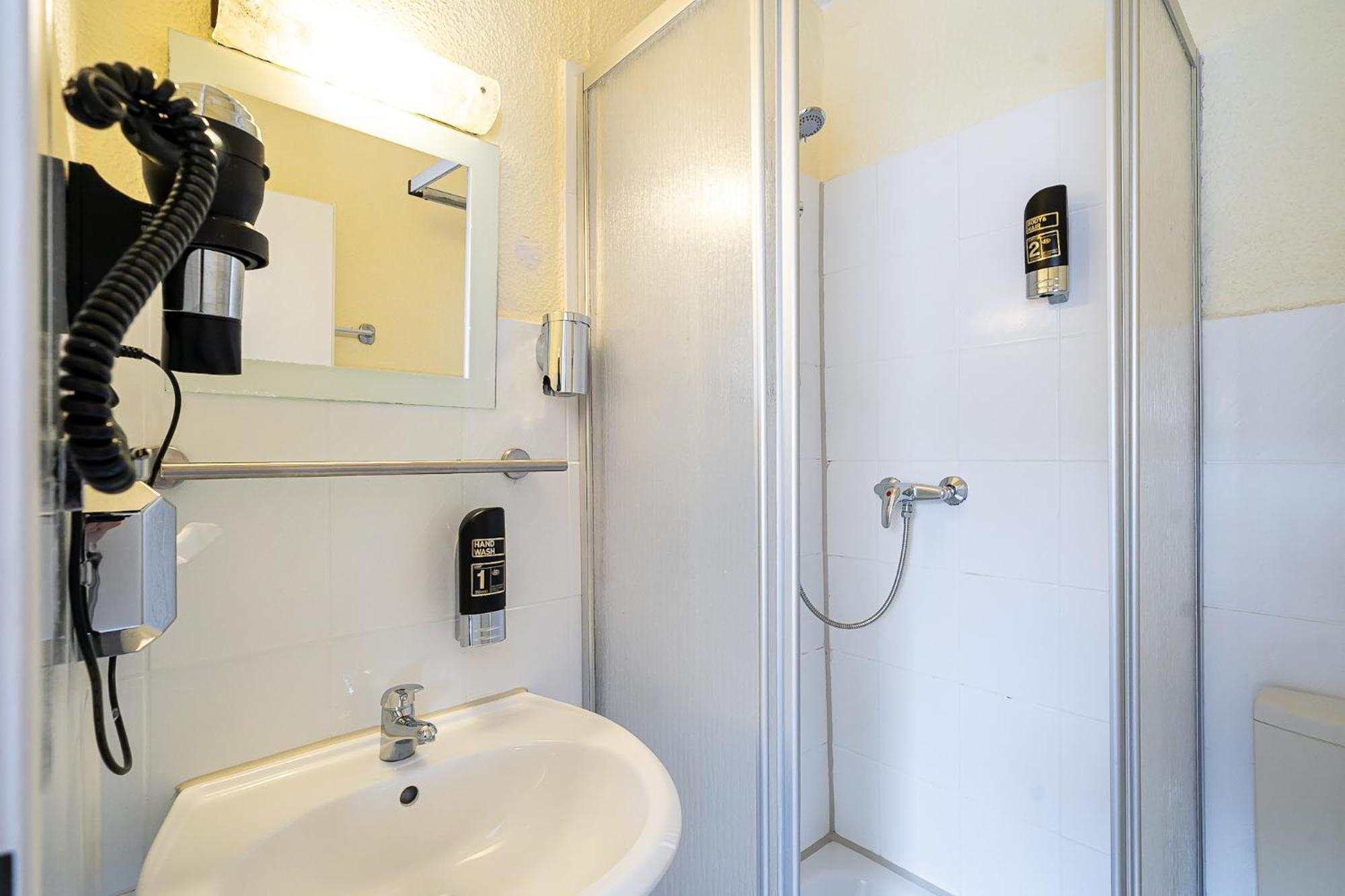 Sleepbeeone Wilhelmshaven Otel Dış mekan fotoğraf