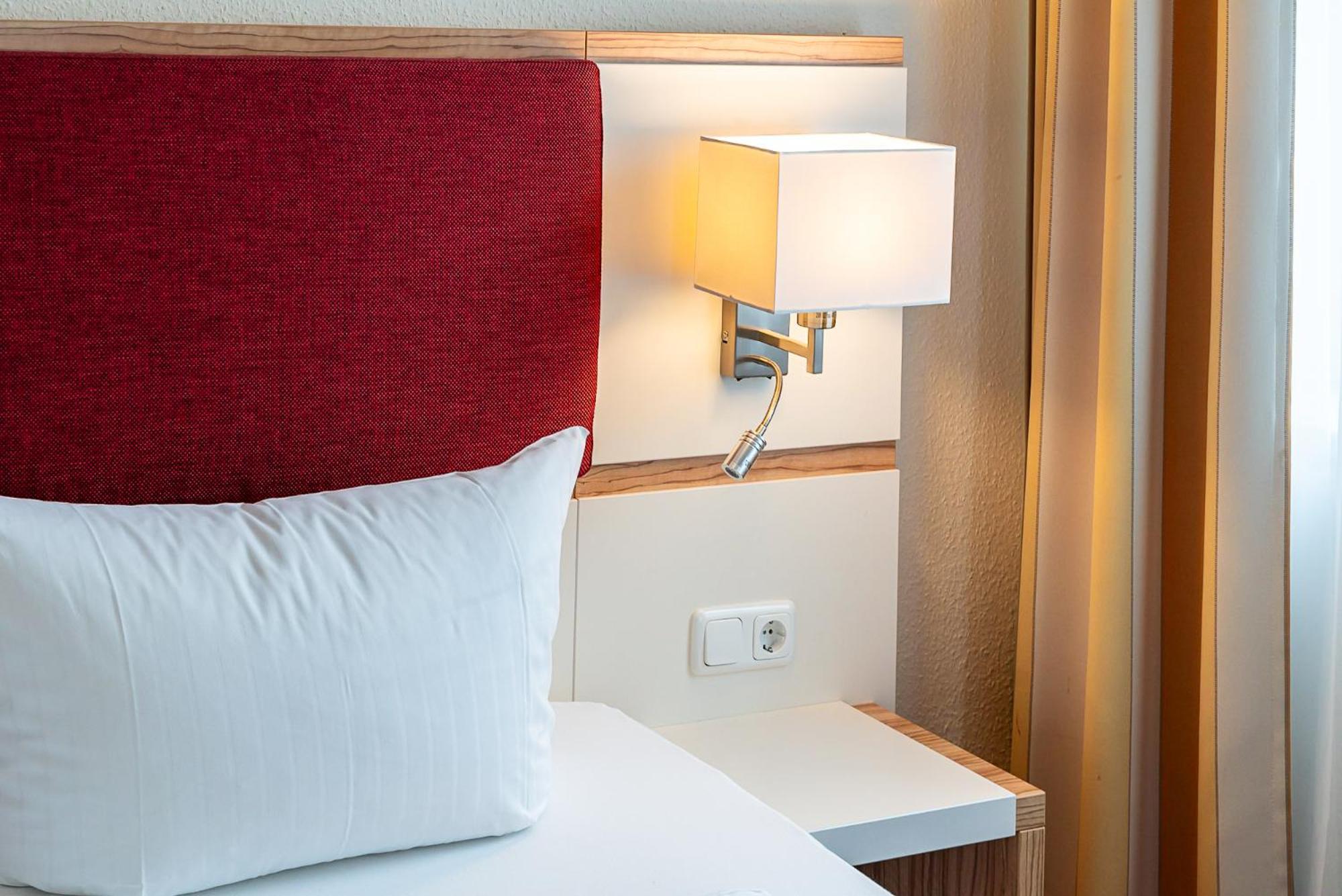 Sleepbeeone Wilhelmshaven Otel Dış mekan fotoğraf