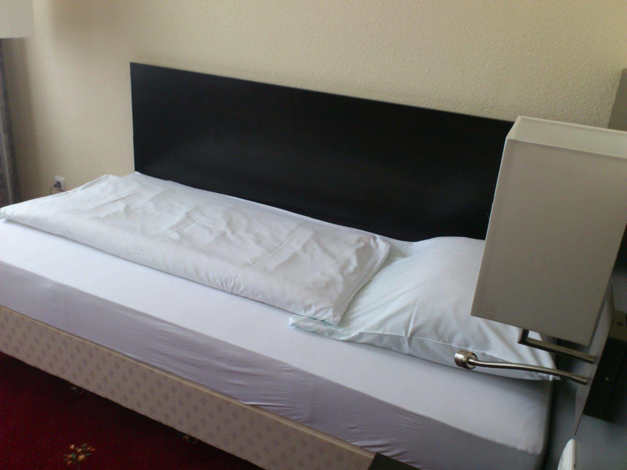 Sleepbeeone Wilhelmshaven Otel Dış mekan fotoğraf